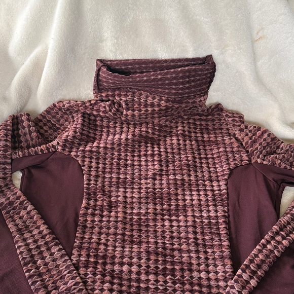 Nike Sweaters - Nike Pro Hyper Warm Velour Turtleneck Sweater